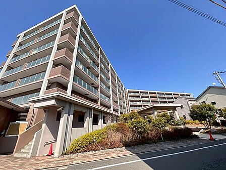 総戸数186戸の大規模マンション!ペット飼育可です♪(規約あり)