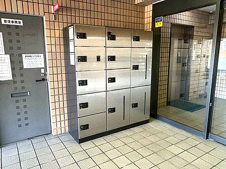宅配ボックスございます!いつでもお荷物のお受取り可能です♪