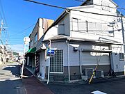 徒歩10分圏内にスーパー・コンビニ・銀行等があり、生活環境も充実しております♪