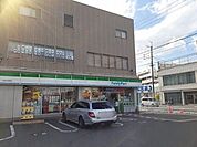 ファミリーマート 河内長野向野店（897m）
