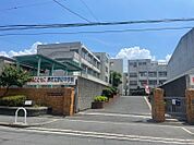 堺市立野田中学校（408m）