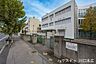 周辺：十二月田中学校 敷地は広く、普通教室のほか理科室・音楽室・美術室・体育館・プールなど充実した設備が整います。部活動の種類も多彩で、運動部・文化部ともに活動が活発。部活好きなお子さまにも安心の学校環境…