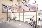 屋根付きサイクルポート