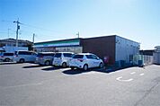 ファミリーマート 愛川中津店（928m）