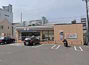 セブンイレブン平塚八重咲町店（59m）