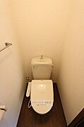 あると嬉しい温水洗浄便座付き♪
