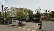平塚市立山城中学校（756m）