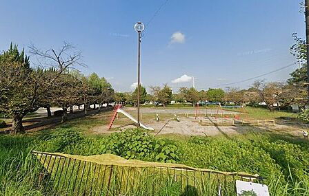 井田公園 340m
