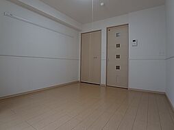 ネスト割塚 5階1Kのリビング/ダイニング