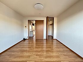 祖谷形の杜1番館 102 ｜ 静岡県三島市壱町田197-1（賃貸アパート1K・1階・27.08㎡） その3