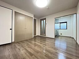 ロイヤル花水木 2階2LDKの室内