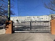 足立区立入谷中学校 280m