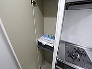 玄関　シューズボックス付（収納充実してます）