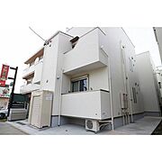 外観  オートロック付　宅配BOX有り