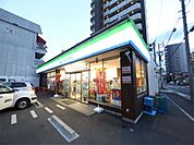 ファミリーマート 名古屋千代田店（コンビニ）（41m）