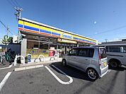ミニストップ 名古屋猪之越町店 （コンビニ）（297m）