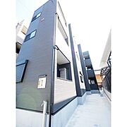外観　オートロック付　宅配BOX有り