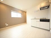 LDK8.5帖　システムキッチン　エアコン完備　同仕様写真