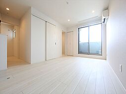 名古屋市営桜通線 鶴里駅 徒歩2分の賃貸アパート 3階2LDKのリビング/ダイニング