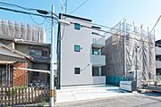 外観　オートロック付　宅配BOX有り