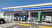 ローソン　小山間々田店