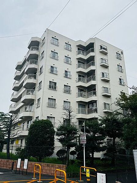鉄筋コンクリート造7階建