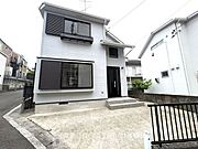交通量が比較的少ないので、お子さまのいるご家庭でも安心です。大型車の通行があまりなく、騒音・振動が少ないため閑静で静かな環境となっております。