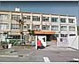 周辺：京都市立梅津小学校 1050m