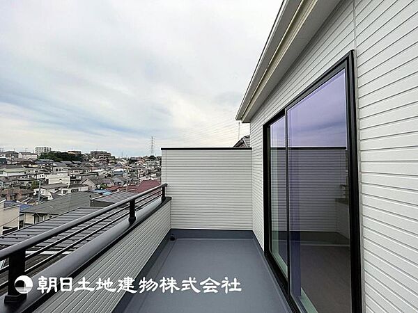バルコニーを拡大表示