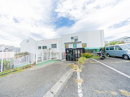 横浜昭和幼稚園500m