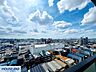 その他：遮るものが少なく青空が広がる開放的な景色を望むロケーションです♪窓の外に広がる爽快な眺めが、毎日の暮らしに心地よいゆとりをもたらしてくれます☆