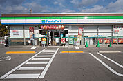 ファミリーマート南梅本店
