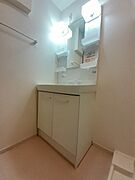 シャワー付洗面化粧台