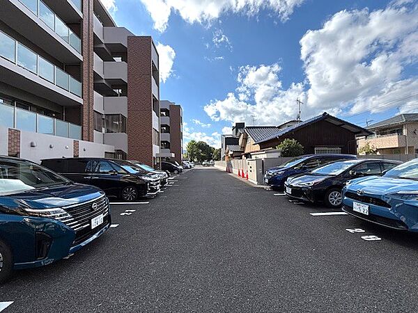 駐車場を拡大表示