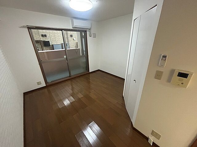 寝室