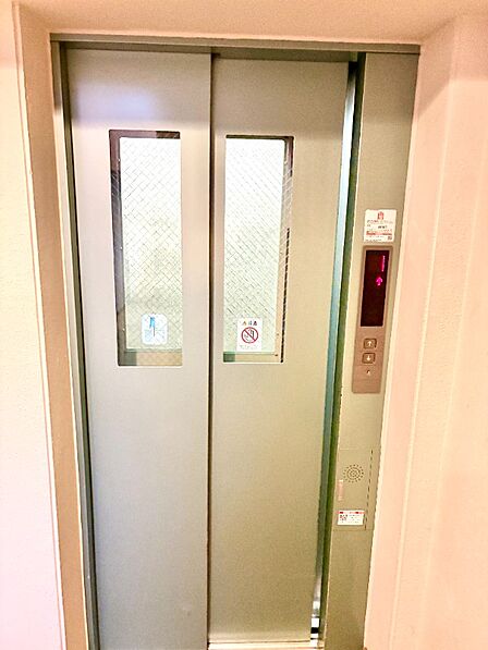 エレベーター