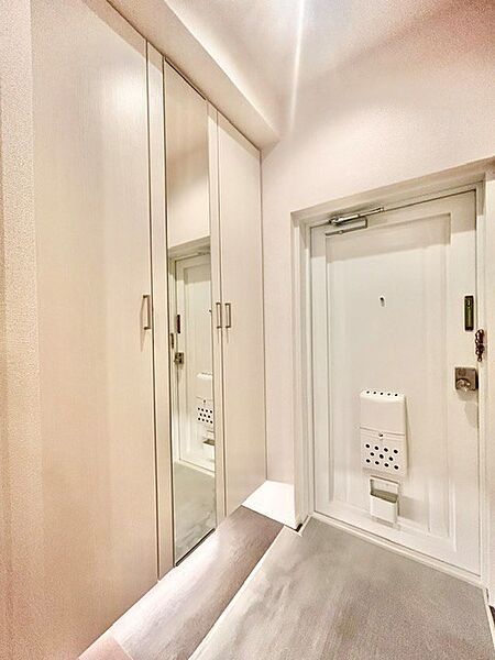玄関を拡大表示