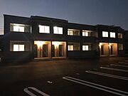 外観写真（夜）