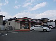 セブンイレブンまで1200m