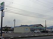 ファミリーマート下岡枝店（コンビニ）まで495ｍ
