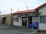 ＪＲ上郷駅まで900m