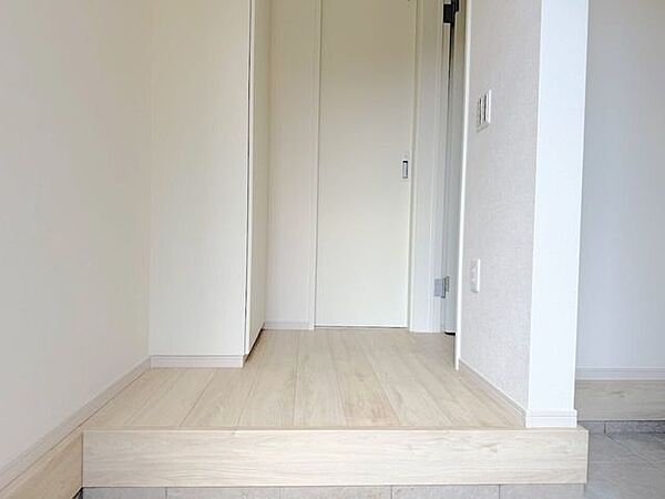 玄関を拡大表示