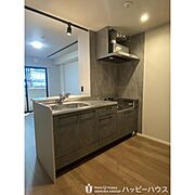 ※実際のお部屋は反転となります。