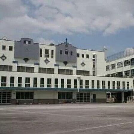 目黒区立大鳥中学校 1120m