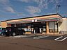 周辺：セブンイレブン三条東本成寺店 751m