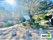 公園「小園公園まで930m」