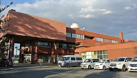役所「四街道市役所まで2312m」