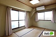 くつろぎと使い勝手を兼ね備えた和室