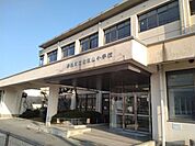 彦根市立佐和山小学校 580m