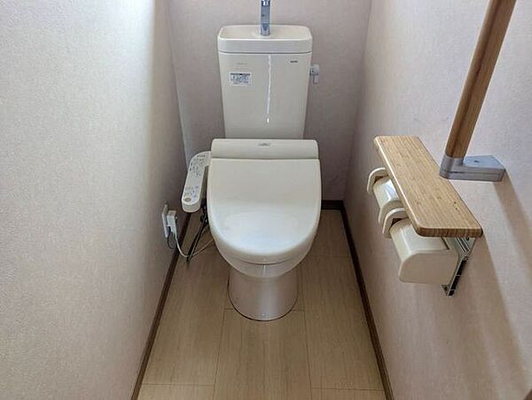トイレを拡大表示